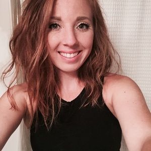 Meet your Posher, Arielle